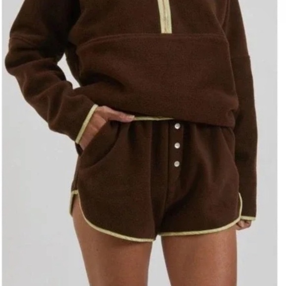 DONNI Polar Fleece Short Chocolate/Lime - Picture 1 of 3